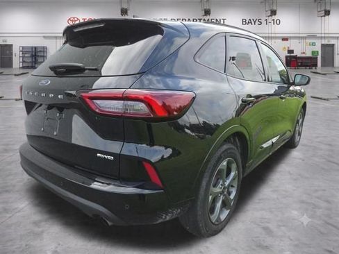Used 2024 Ford Escape ST-Line w/ Tech Pack #1 AWD/4WD image 5