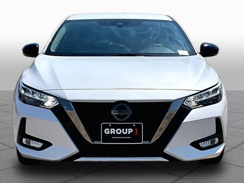 Used 2023 Nissan Sentra SR w/ Trunk Package FWD image 4