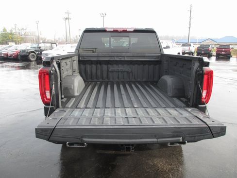 Used 2022 GMC Sierra 1500 AT4 w/ AT4 Premium Package image 8