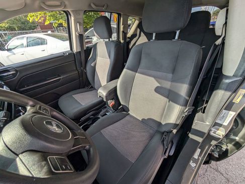 Used 2014 Jeep Compass Sport w/ Power Value Group image 16