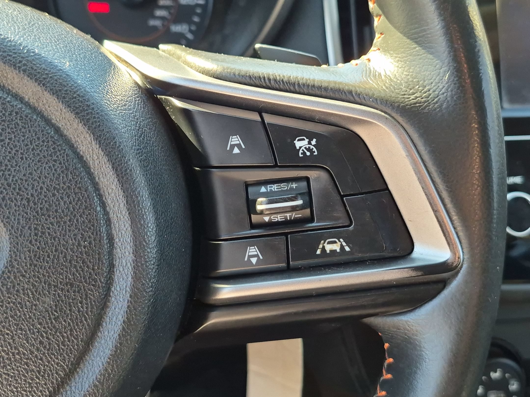 Used 2018 Subaru Crosstrek 2.0i Premium w/ Eyesight System AWD/4WD image 17
