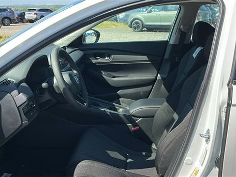 New 2025 Honda Accord SE image 10