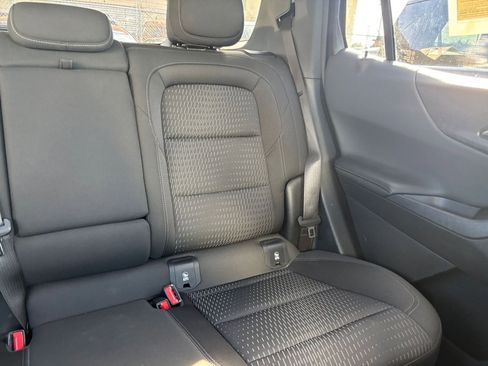 Used 2025 Chevrolet Equinox LT image 38