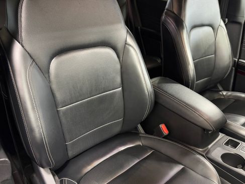 Used 2025 Ford Escape Platinum image 48