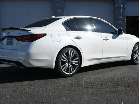 Used 2023 INFINITI Q50 Sensory image 9