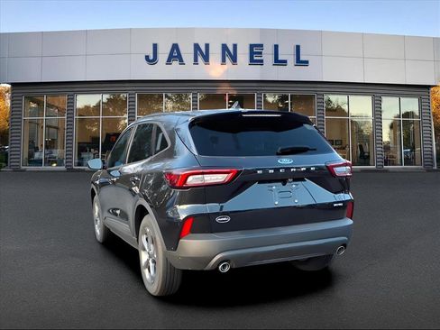 New 2025 Ford Escape ST-Line w/ Cold Weather Package image 4