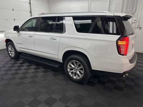 Used 2021 Chevrolet Suburban Premier w/ Premium Package AWD/4WD image 6