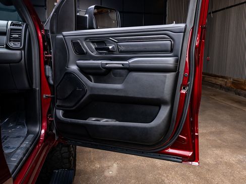 Used 2024 RAM 1500 Limited AWD/4WD image 39