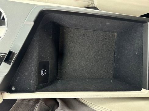 Used 2024 Genesis G70 2.5T image 26