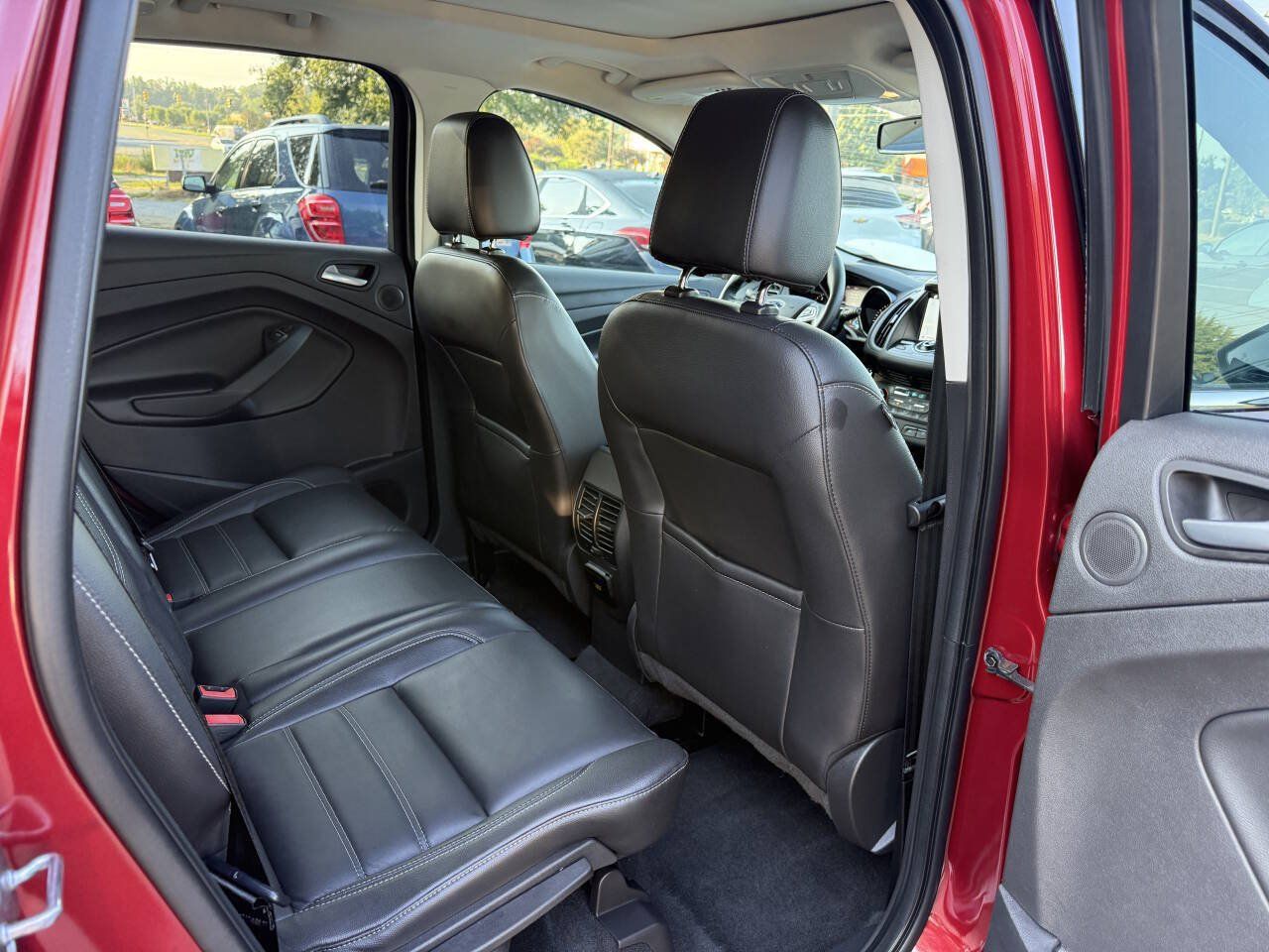 Used 2017 Ford Escape Titanium AWD/4WD image 15