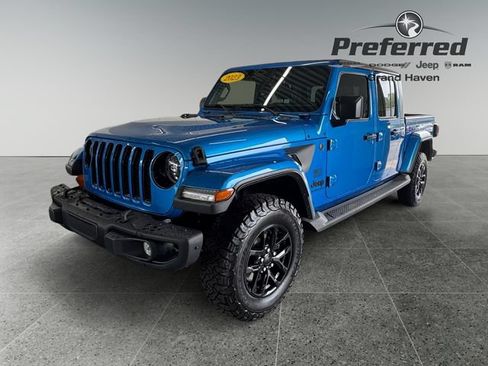 Used 2023 Jeep Gladiator Sport AWD/4WD image 12