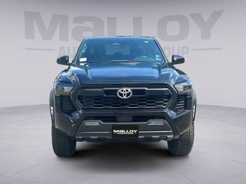 Used 2024 Toyota Tacoma TRD Off-Road AWD/4WD image 8