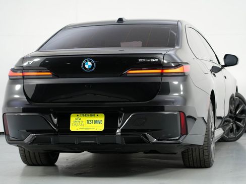 Used 2024 BMW i7 eDrive50 w/ M Sport Package image 5