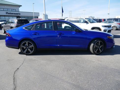 Used 2025 Honda Accord Sport image 18