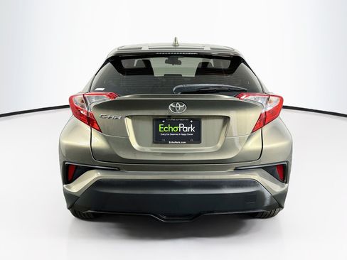 Used 2021 Toyota C-HR LE FWD image 7