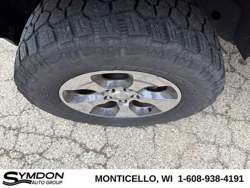 Used 2017 Jeep Wrangler Unlimited Sahara w/ Dual Top Group image 27