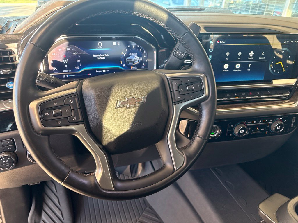 Used 2023 Chevrolet Silverado 1500 LT Trail Boss AWD/4WD image 12
