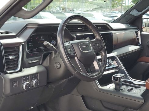 Used 2024 GMC Sierra 1500 Denali Ultimate AWD/4WD image 10