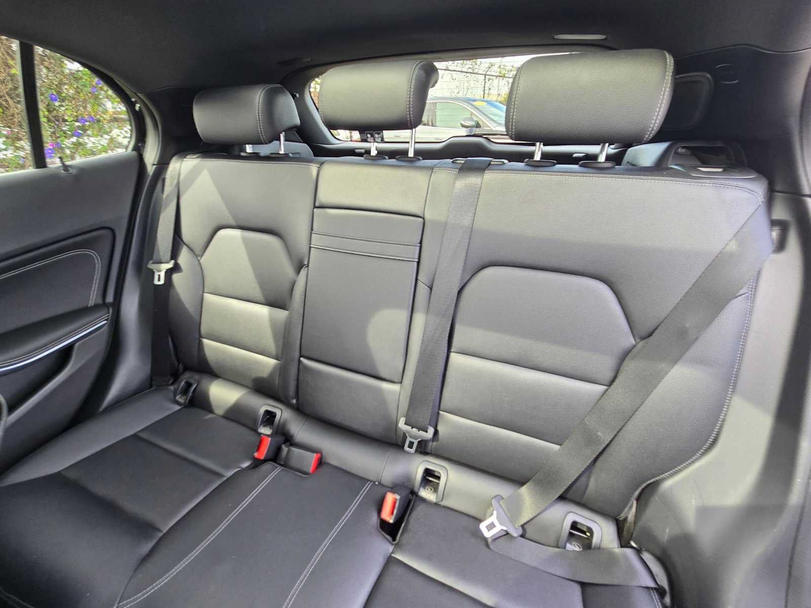 Used 2016 Mercedes-Benz GLA 250 4MATIC image 17