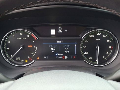 Used 2023 Cadillac XT4 Luxury w/ Cold Weather Package image 13