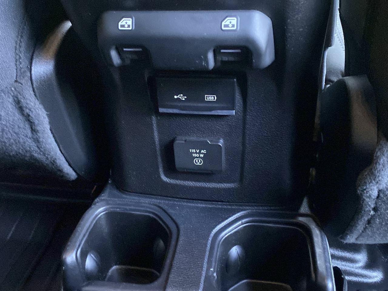 Used 2020 Jeep Wrangler Unlimited Sahara AWD/4WD image 21