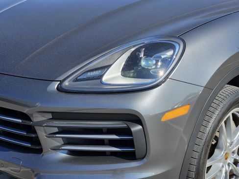 Certified 2022 Porsche Cayenne S image 12