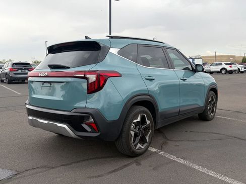 Used 2024 Kia Seltos EX FWD image 5