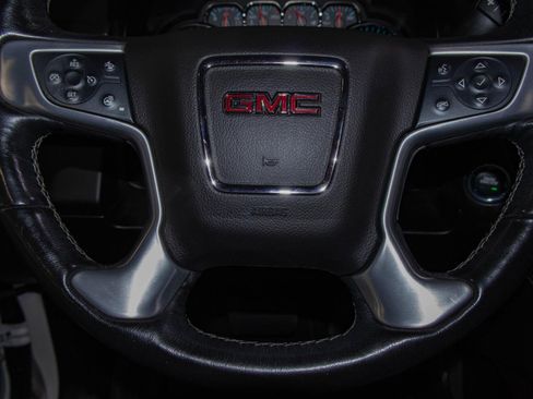 Used 2019 GMC Yukon SLT image 11