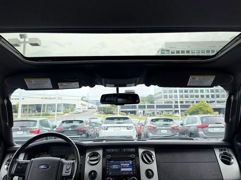 Used 2012 Ford Expedition Limited AWD/4WD image 12