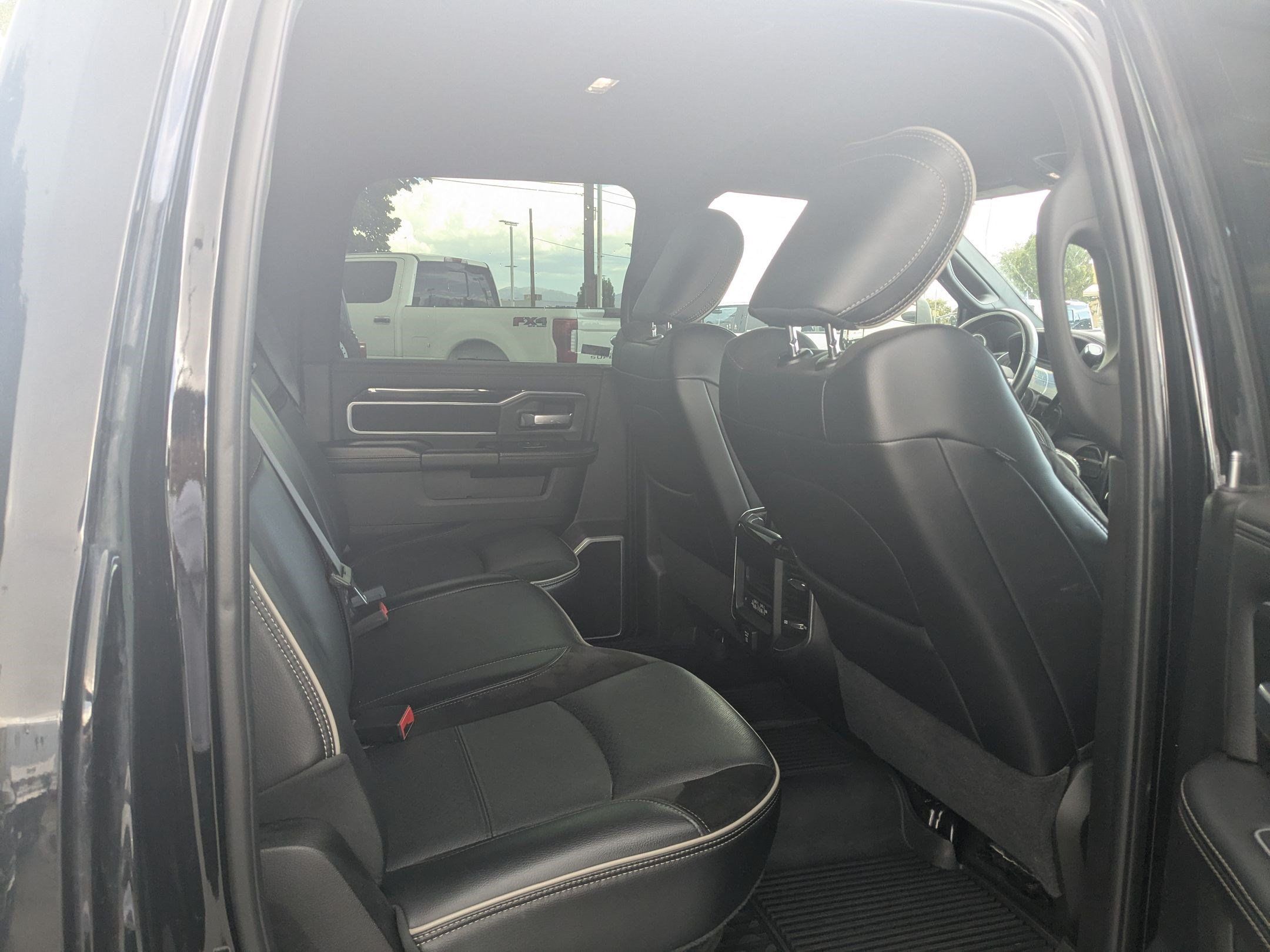 Used 2020 RAM 3500 Laramie AWD/4WD image 30