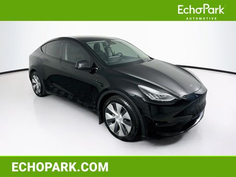 Used 2021 Tesla Model Y Long Range AWD/4WD image 1