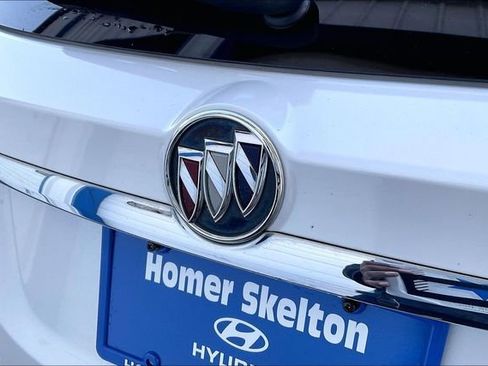 Used 2019 Buick Encore Sport Touring image 7