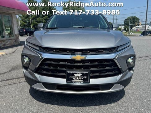 Used 2023 Chevrolet Blazer LT AWD/4WD image 2