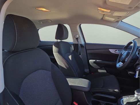 Used 2024 Kia Forte LXS image 13