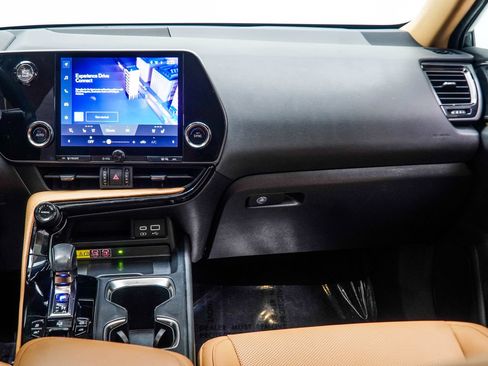 Used 2023 Lexus NX 350 AWD image 18