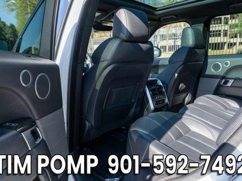 Used 2017 Land Rover Range Rover Sport SE image 13