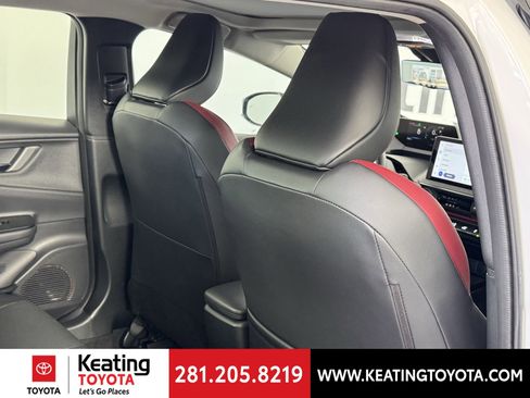 Used 2024 Toyota Prius Prime Premium image 19