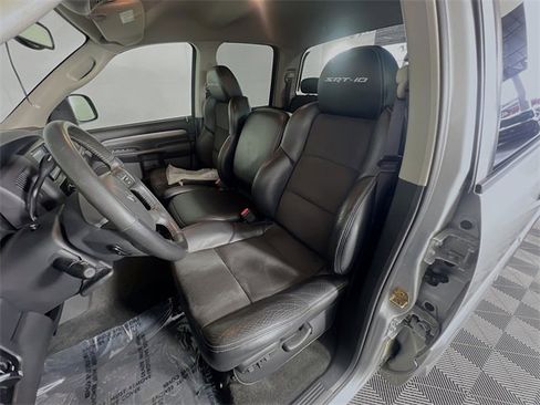 Used 2005 Dodge Ram 1500 Truck 2WD Quad Cab image 9