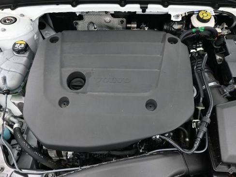 Used 2023 Volvo XC40 B5 Ultimate w/ Protection Package Premier AWD/4WD image 35