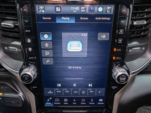 Used 2024 RAM 2500 Laramie image 19