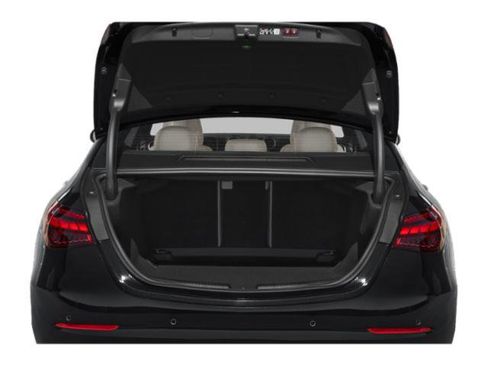 Used 2024 Mercedes-Benz C 300 Sedan image 11