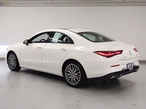Certified 2025 Mercedes-Benz CLA 250 4MATIC image 8