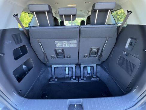New 2026 Kia Carnival EX FWD image 56