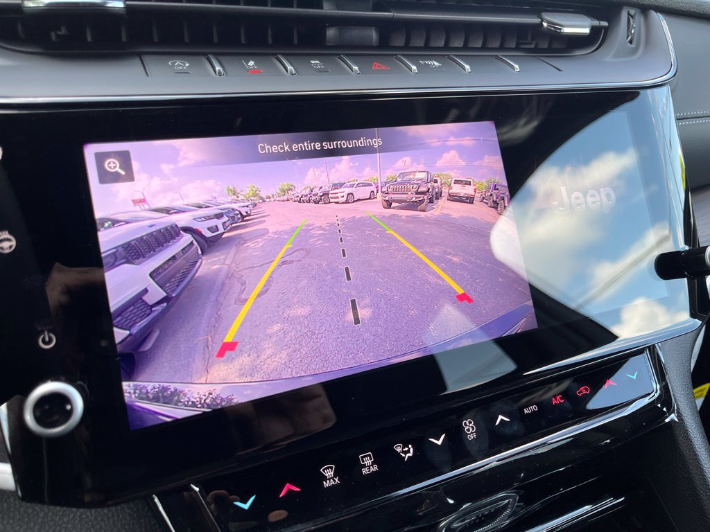 New 2026 Jeep Grand Cherokee Altitude AWD/4WD image 30