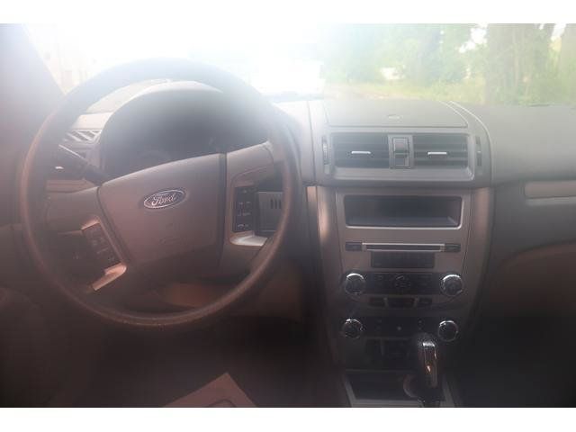 Used 2012 Ford Fusion SE FWD image 10