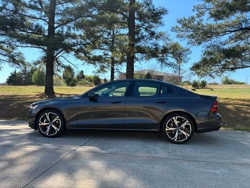 Used 2023 Volvo S60 B5 Plus w/ Climate Package AWD/4WD image 11