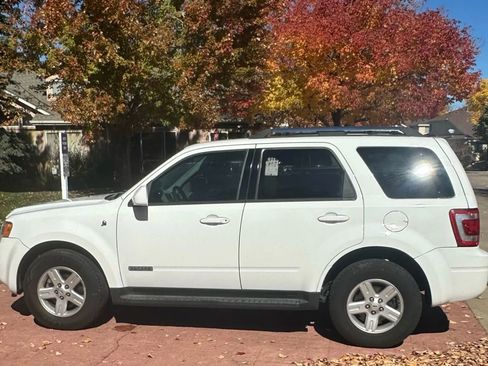 Used 2008 Ford Escape 4WD Hybrid image 2