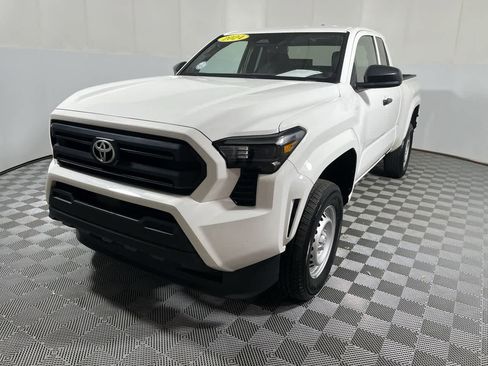 Used 2024 Toyota Tacoma SR RWD image 4