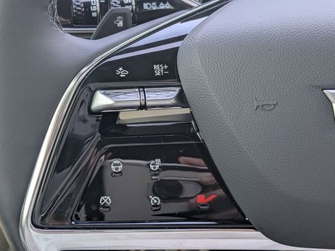 New 2026 Cadillac Vistiq Luxury w/ LPO, Floor Liner Package image 32