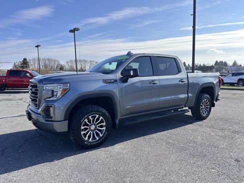 Used 2020 GMC Sierra 1500 AT4 w/ AT4 Premium Package image 2